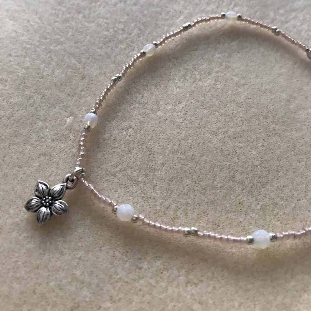 🪞beaded flower charm anklet